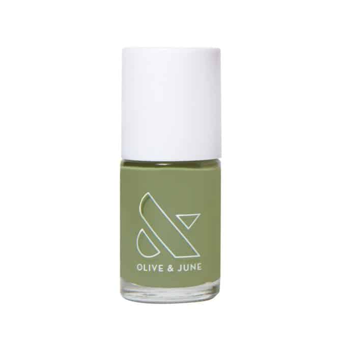 Spring nail color green Olive & June