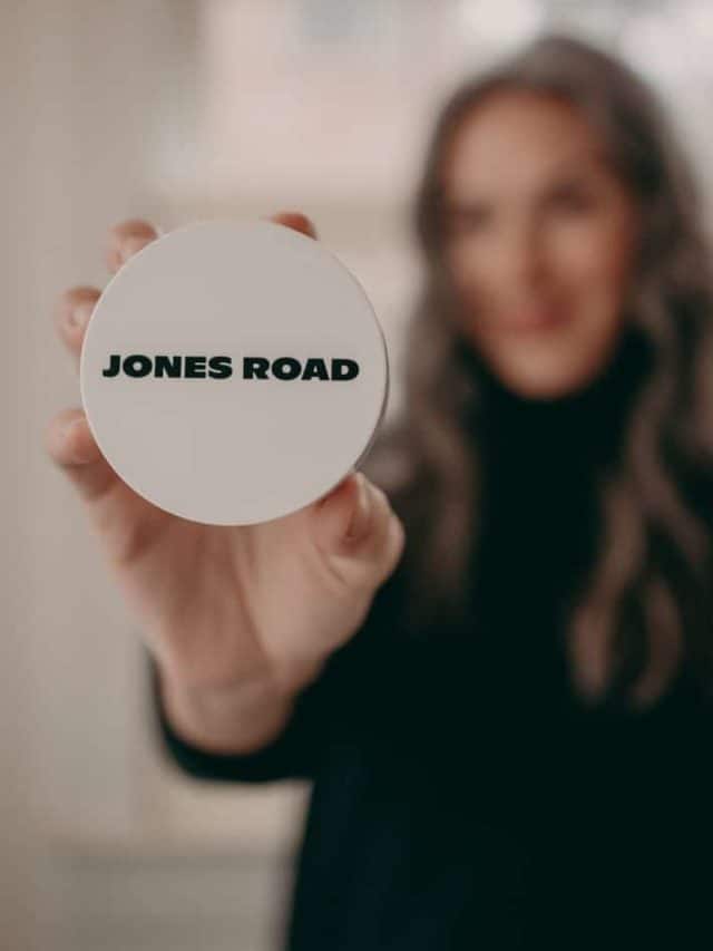 Jones Road Beauty Review (Pros & Cons)